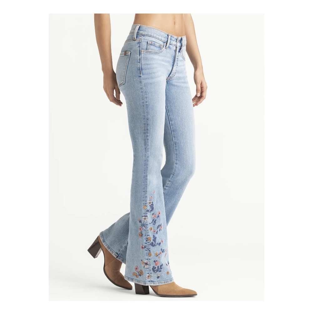 Jessica Simpson Women’s Daisy Fitted Flare Jeans with Embroidery